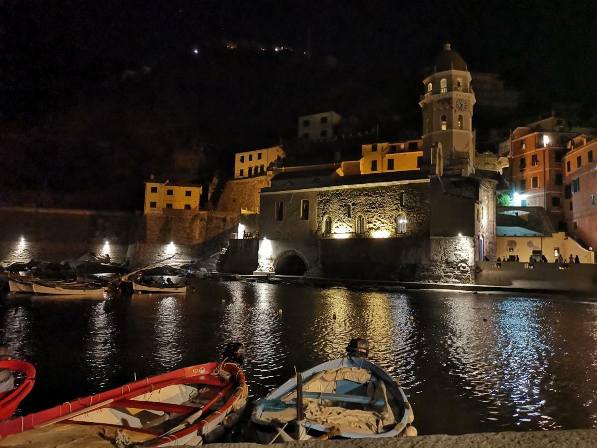 Vernazza Luxury Apartment Exterior photo